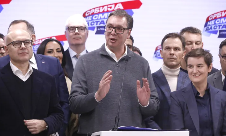 Misteri i dorëheqjes së Vuçiçit, presidenti po “paketon” valixhet, zbardhen skenarët për Serbinë, ja kush mund të…
