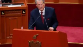 Mocion me debat me Ramën’/ Berisha: Të merremi vetëm me plotësimin e kërkesave të drejta të protestuesve!