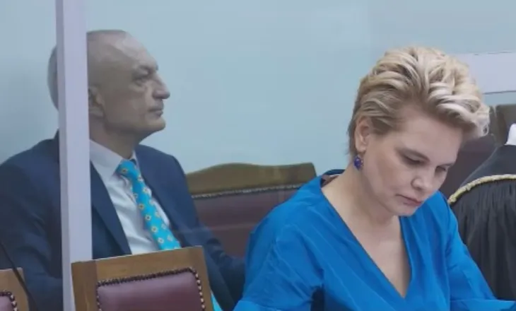 “Mos u merr me llafe grash”, plas sherri në seancë mes Kryemadhit dhe Metës, ish-deputetja: Nuk e duroj dot më, dhe babai im të çohet nga varri