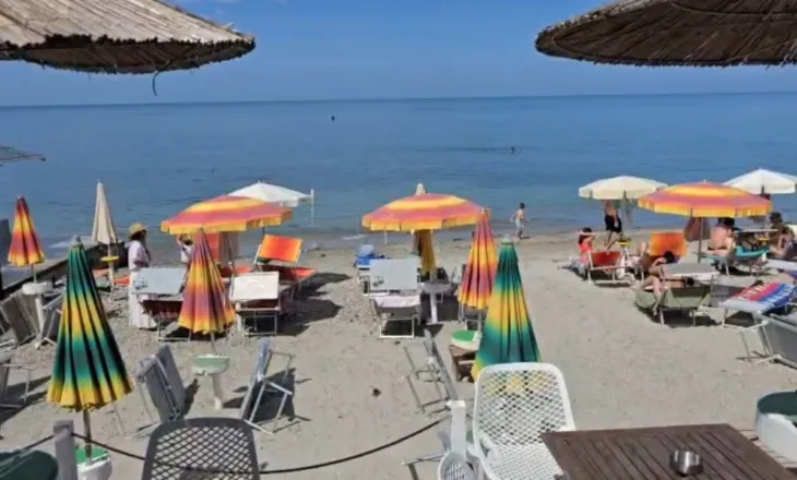 Mot i kthjellët dhe temperatura të larta, vendas dhe të huaj mbushin bregdetin e Durrësit