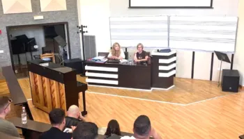 Mungesa e instrumenteve muzikore në shkollat në Tiranë, pengesë për edukimin muzikor