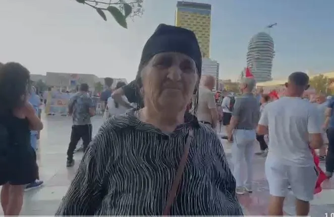 ‘Na nxorri nga banesat me dhunë në dimër’, nënë Liza sfidon Ramën: Kush janë delet, burri del para popullit nuk fshihet