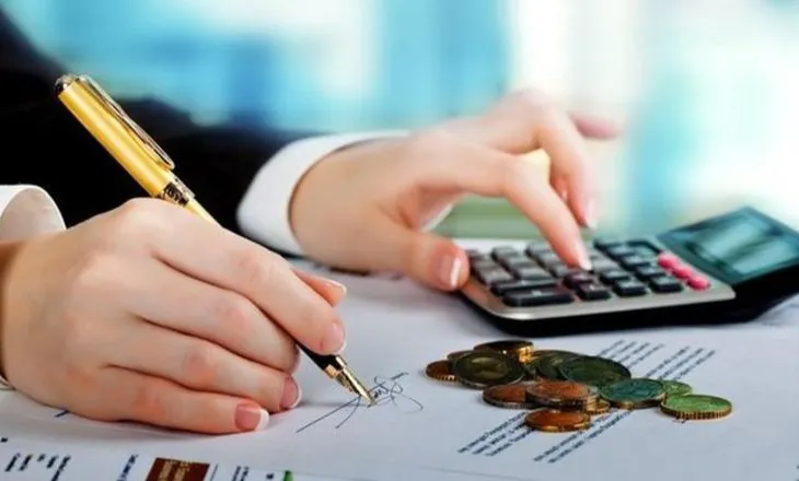 Në 5 muaj u mblodhën 340 miliardë lekë, kryesojnë të ardhurat nga TVSH-ja, institucionet kanë shpenzuar 286.8 mld lekë