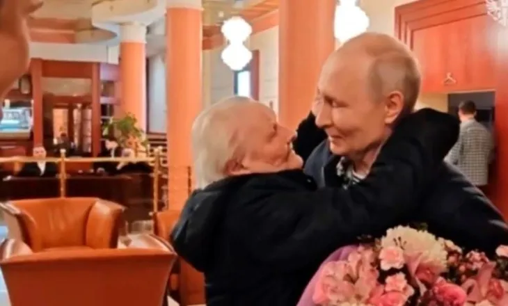 Në botën e Putinit asgjë nuk është ashtu siç duket/ Jeta e kontrolluar e takimeve publike të liderit të Kremlinit