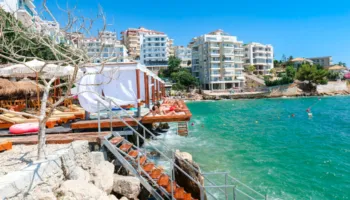 Në kërkim për ndërtimet në Ksamil, vetëdorëzohet ish oficeri i krimeve (EMRI)