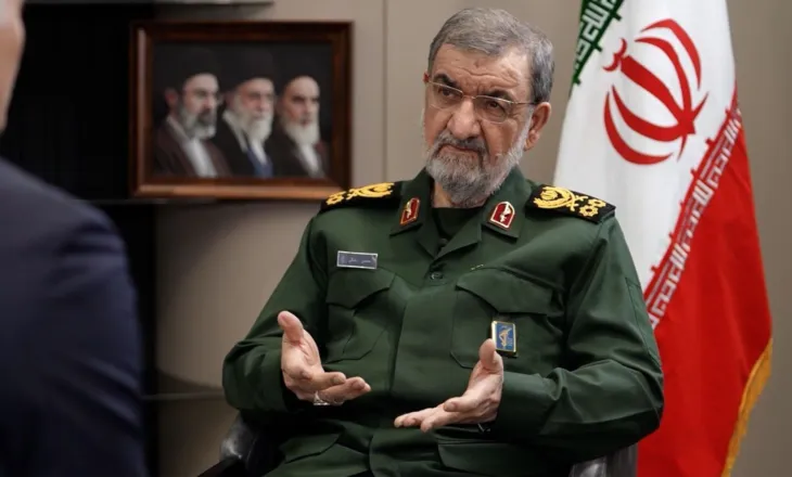 “Negociatat kanë ndalur nga bllokimi i 24 miliardë dollarë asetesh iraniane”, këshilltari i Mojtaba Khameneit: Topi është në fushën e Trump