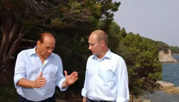 Nga Putini te Mubaraku, foto të udhëheqësve në Villa Certosa me Berluskonin