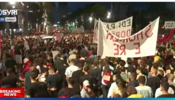 Nis marshimi kilometrik i protestuesve, thirrje në kor për dorëheqjen e Ramës
