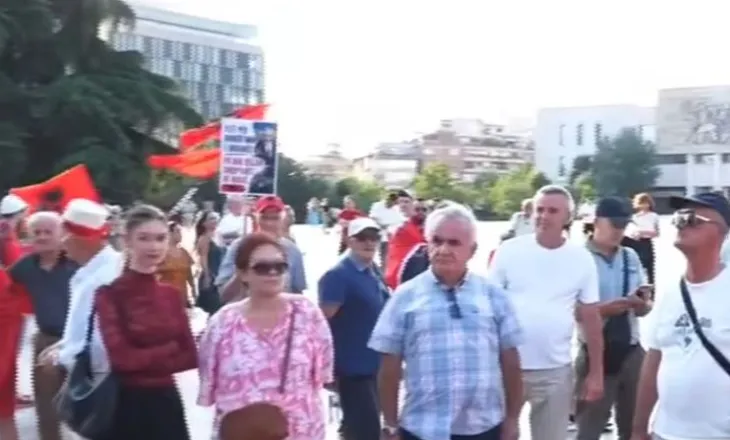 Nis protesta e 28-të kombëtare kundër Ramës, qytetarët mblidhen te sheshi Skënderbej