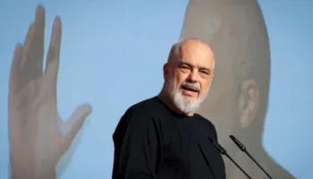 Një muaj në rrugë/ Gazeta belge: Protestat ekspozuan imazhin e Ramës si gangster, pushteti i tij po tronditet