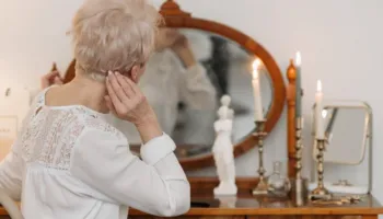 Njerëzit që e humbasin virgjërinë herët ‘plaken më keq’