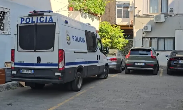 “Nuk jam vrasës, mbrojta veten”, lihet në burg 25-vjeçari që goditi për vdekje fqinjin në Durrës: Më vjen keq…