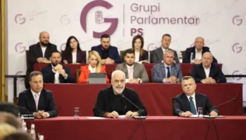 “Nuk po ndërtohet në Vjosë”, Rama flet për projektin në Zvërnec: Kompania që vendosi gardhin skandaloz me gjemba do të paguajë një gjobë të majme