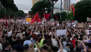 “O ne, o ti Rame”/ Qytetarët: Protestë deri në largimin e kryeministrit