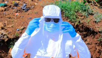 OBSH kërkon 518 milionë dollarë për të frenuar shpërthimin e Ebolës