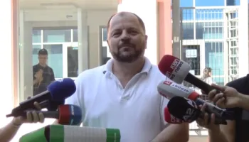 Opozita e denoncoi për blerje votash, GJKKO kërkon pushimin e çështjes për kryebashkiakun e Kuçovës, Lefter Maliqi