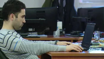 Pagat rriten, puna ngadalësohet/ Të ardhurat rriten, por të rinjtë hasin më shumë vështirësi për punësim, 16.9% të papunë
