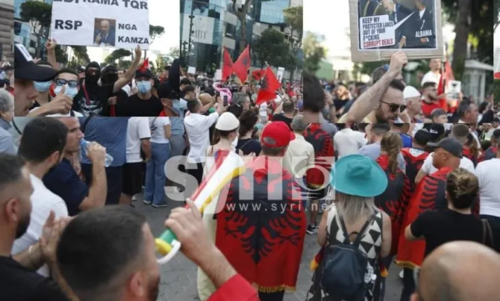 Pankartat ‘pikante’ nga protesta e 15-të e qytetarëve: Edi Rama TQR, respek­te nga Kamza