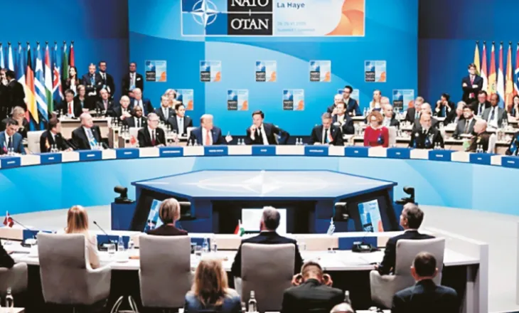 Paralajmërimi i Holandës: Pas Ukrainës, Rusia mund të sulmojë një vend të NATO-s