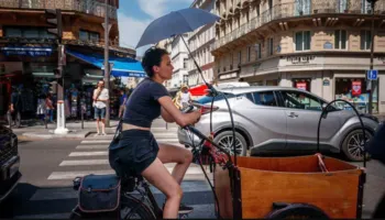 Parisi kufizon konsumin dhe shitjet e alkoolit, vala e të nxehtit në Evropë zhvendoset në lindje