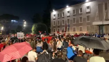 Pas më shumë se tre orësh, mbyllet protesta për Zvërnecin