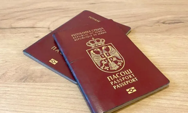 Pasaportat që shqetësojnë Brukselin, si po u hap Serbia dyert rusëve të sanksionuar në emër të “interesit kombëtar”…