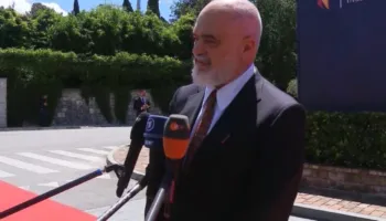 Pasdite bisedime për Zvërnecin në Vlorë! Rama nga Tivati: Pas protestës janë iranianët