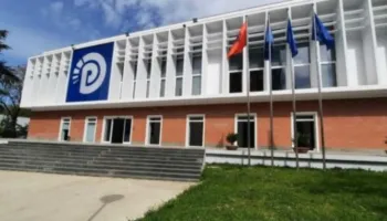 PD: Do të padisim Gjergj Lucën, shkel ligjin dhe punëson minorenët! Dënojmë përdorimin e fëmijëve si material…