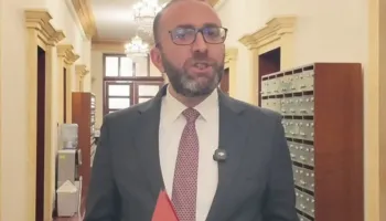 PD dorëzon në Kuvend shfuqizimin e 4 ligjve, Bardhi: Sjellim në Parlament zërin e shoqërisë
