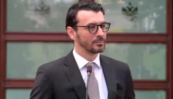 “Për çdo ditë vonese ka penalitete”, konflikti në Aeroportin e Vlorës, Karakaçi: Ortakët 30 ditë afat të zgjidhin problemin