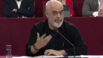 “Për herë të parë dëgjova që në Zvërnec kishte popullsi homogjene greke”, Rama i përgjigjet Athinës: Nuk ishte akt dhune shtetërore, siç ndodh me të burgosurit shqiptarë në Greqi