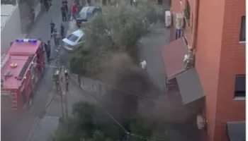 Përfshihet nga flakët një garazh pranë “Vila L” në Astir/ Nisin hetimet për shkaqet e zjarrit