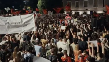 Përfundon pas 4 orësh tubimi i gjashtë kundër projektit të Zvërnecit, nis shpërndarja e protestuesve