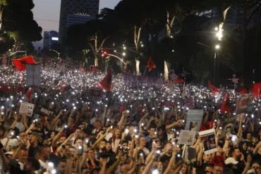 “Përpjekje e qeverisë për të mjegulluar të vërtetën”/ Politologu: ‘Zvërneci’ është më shumë operacion politik sesa…