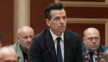 Përplasja me ministrin Malaj në Kuvend, Etika përjashton 30 ditë Agron Shehaj