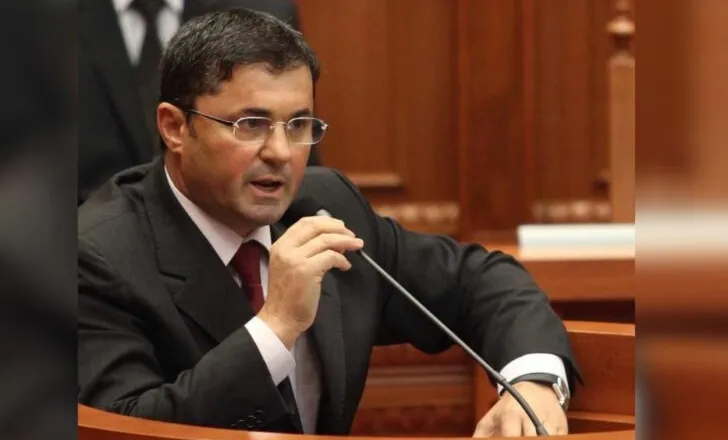 “Perversitet, s’e beson më askush”/ Ish-deputeti i PS i ashpër, ndaj situatës aktuale: Pas 30 vitesh protestat…
