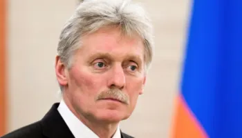 Peskov: Largimi i Starmer nuk do të rregullojë raportet mes Moskës dhe Londrës