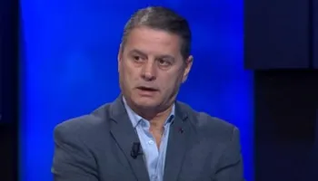 Plas debati brenda kampit socialist, zv.ministrja e “sulmoi” se mori pjesë në protestë, Pjerin Ndreu i del në…