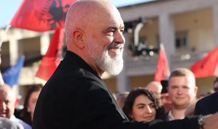 ‘Po kërkon të piketojë sa më shumë figura armike’, analiza e BIRN: Bota e trilluar e Ramës përballë realitetit njerëzor