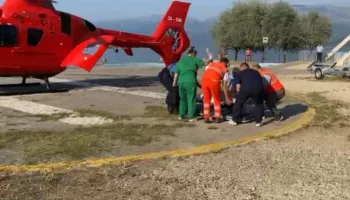 Pogradec/ Burri dhunon rëndë bashkëshorten 69-vjeçare, niset drejt Traumës me helikopter