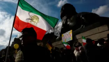 Policia franceze urdhëron ndalimin e tubimit të opozitës iraniane në Paris
