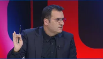 Poshtë komunizmi Rroftë protesta