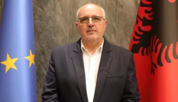 Prej kohësh me drejtues të komanduar, Auron Rrokaj emërohet Drejtor i Përgjithshëm i Arkivave