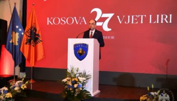 Presidenti Begaj në Prishtinë për 27-vjetorin e çlirimit: Kosova, dëshmi e gjallë se liria fitohet me sakrificë