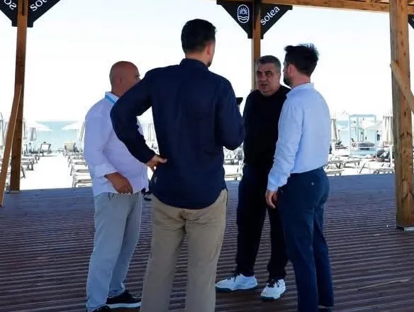 “Prioritet pastërtia dhe siguria”, Gonxhja inspekton plazhet publike të Kavajës: Fokus te aksesi i lirë