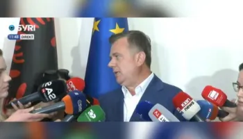‘Projekti i Zvërnecit që në 2022’/ Balla sfidon protestuesit: Siç shembëm stadiumin do ta bëjmë…