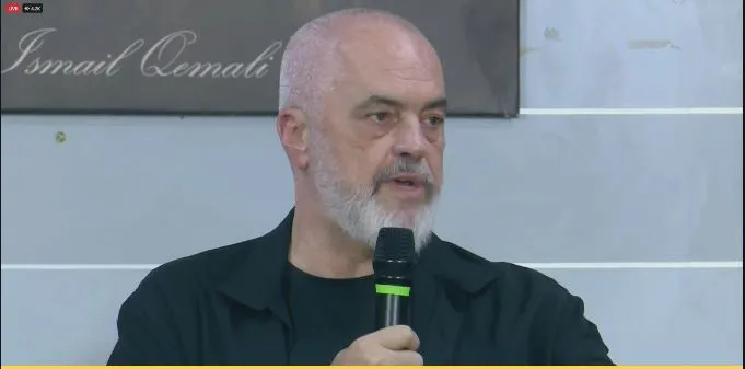 “Prona nuk është kthyer”/ Rama përplaset me banorin e Zvërnecit: Me kë po flet?! Në 2009 i kam pasur flokët e zeza