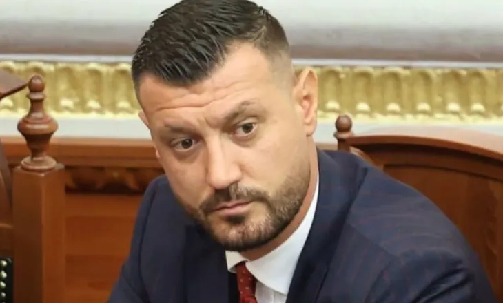 Protesta/ Deputeti socialist: Nëse keni alternativë më të mirë, bujrum tek kutia e votimit!