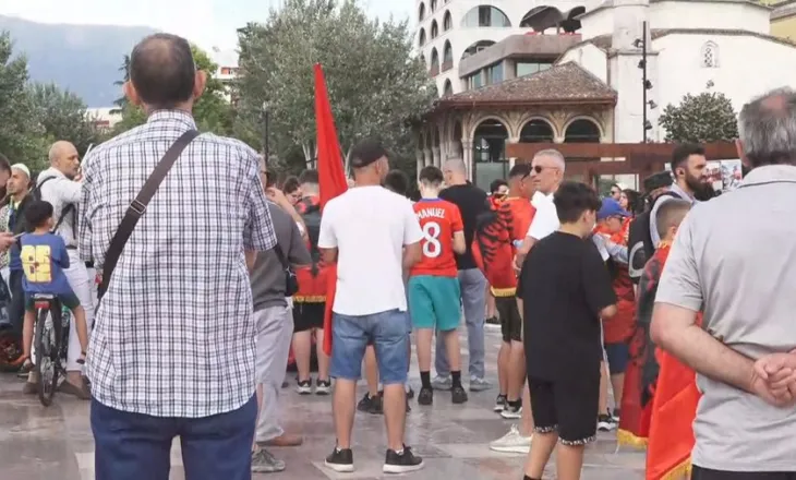 Protesta e 12-të/ Qytetarët kërkojnë largimin e Edi Ramës