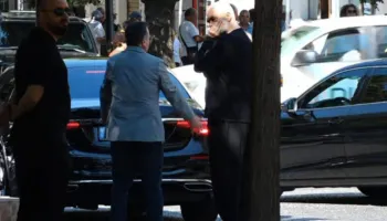 ‘Protesta, luftë digjitale, nuk e luftojmë dot’-Rama 1 orë takim me ministrat dhe drejtuesit politikë, largohet me Ballën